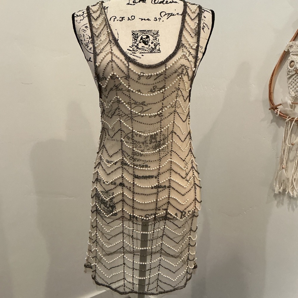 BCBGMAXAZRIA Beaded Mesh Dress Cream Grey Pearl Accents Sheer Overlay Small